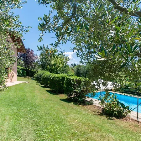 Il Poggio, Casa Pietra * Умбертиде
