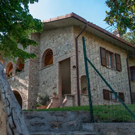Il Poggio, Casa Pietra