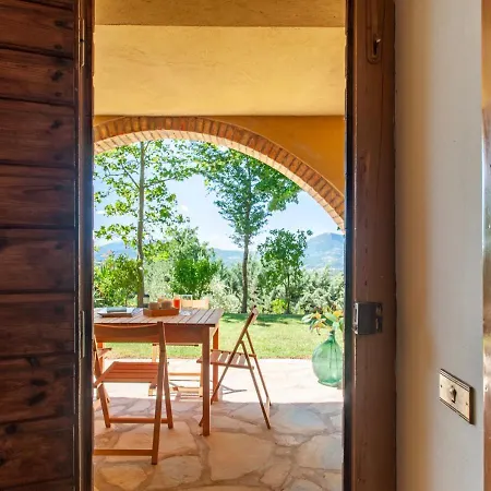 Il Poggio, Casa Pietra * Умбертиде