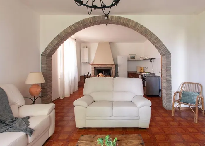 Il Poggio, Casa Pietra *